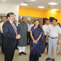 Prof Zia Ul Qayyum, GB Chairperson, Visits the Campus